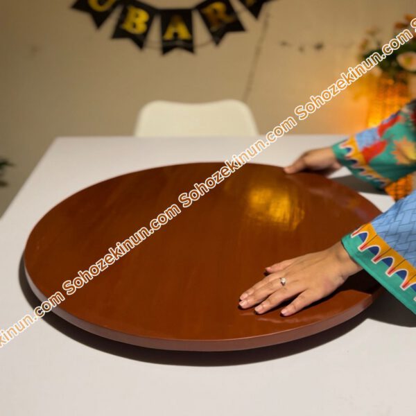 প্রিমিয়াম মেহেগুনি কাঠের ৩৬০° ঘূর্ণায়মান টেবিল টপ। ( তেঁতুল বিচি )